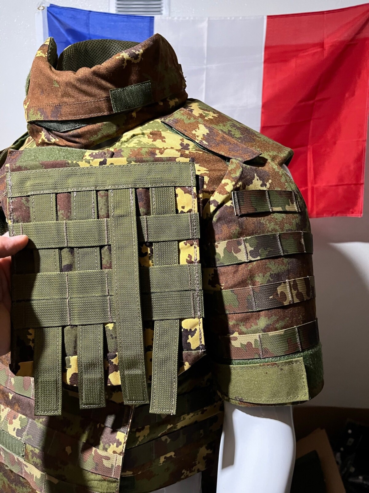 gilet de protection intégral NIJ IIIA NIJ IV Italie multi zones kevlar céramique