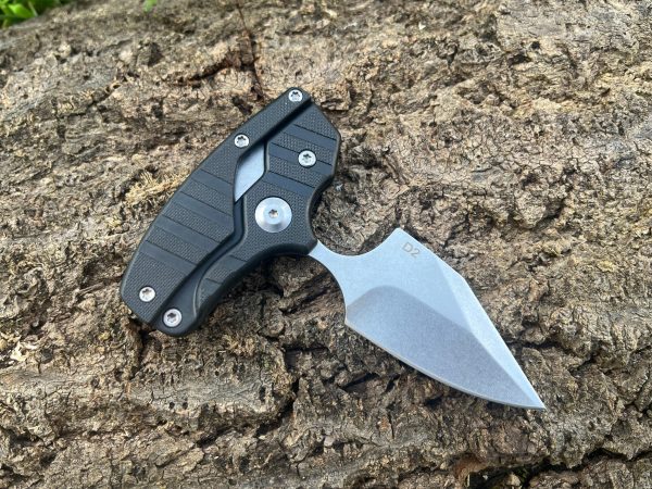 IMG_6846_f57332a9-47a8-4fbc-862c-5efa6169101e-1.jpg Couteau convertible D2 – Push Dagger / Droit