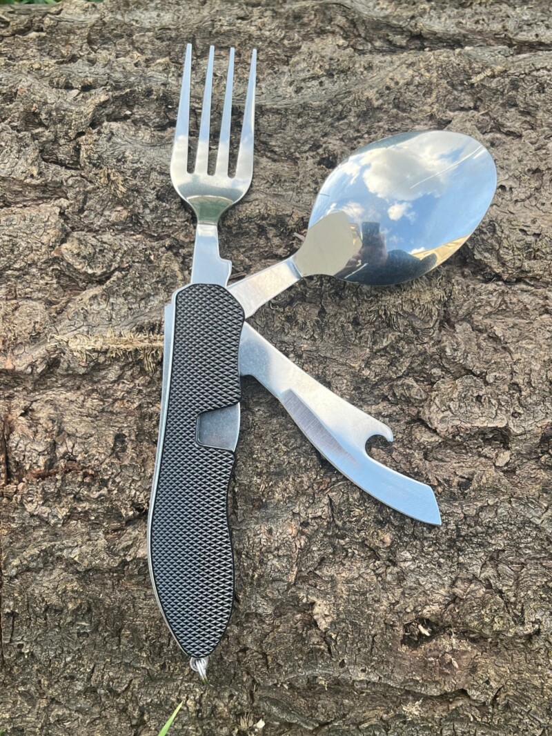Set repas pliant outdoor multifonction