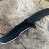 Couteau Fixe Tanto lame noire avec manche texturé