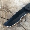Couteau Fixe Tanto lame noire avec manche texturé