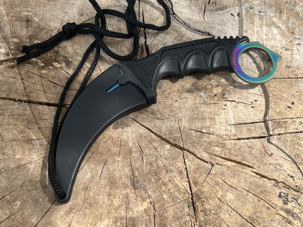 IMG_8670 Karambit lame polychrome