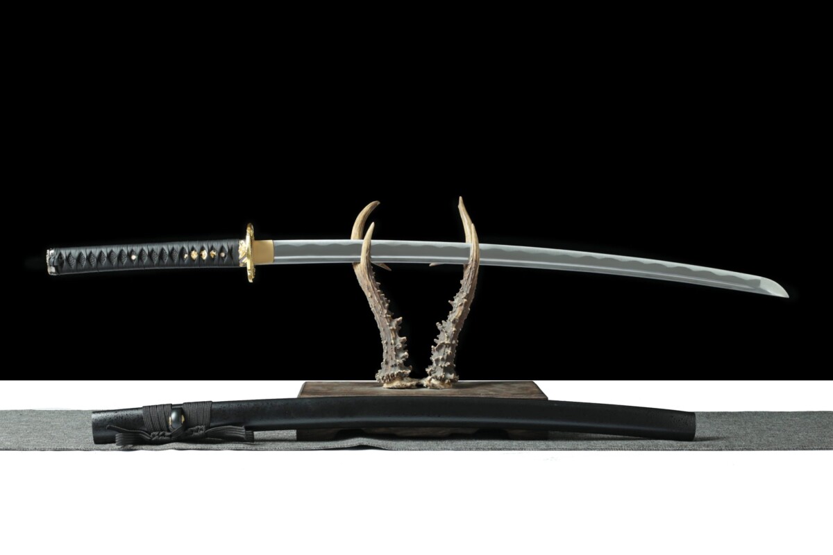 Katana Shadow Line – Lame 72 cm – Acier 1045 – Full Tang – Finition Noir & Or