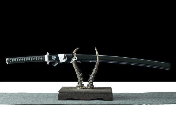1 Katana White Shadow – Lame 72 cm – Acier 1045 – Full Tang – Finition Noir & Blanc