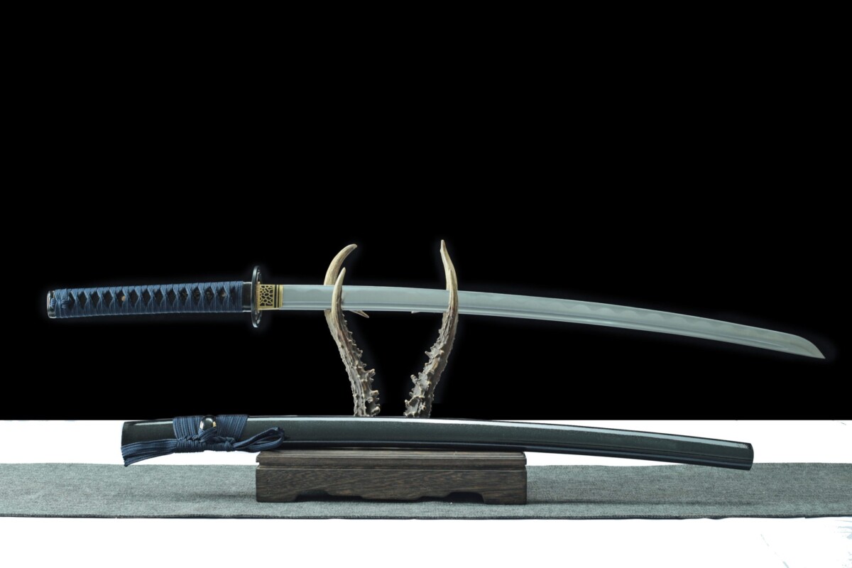 2 Katana Shadow Blue – Lame 72 cm – Acier 1045 – Full Tang – Trempe à l’huile