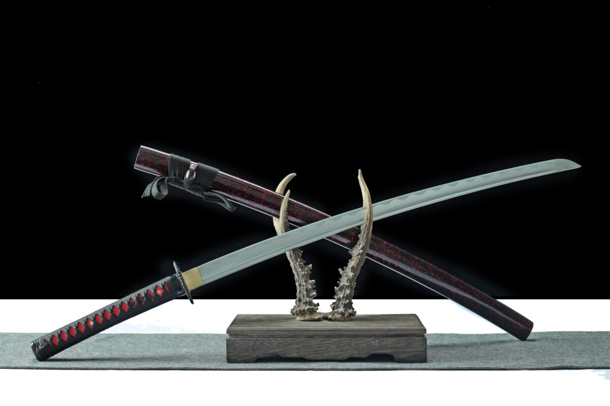 2(8) katana LLF Blood Shadow T10 noir rouge lame hamon