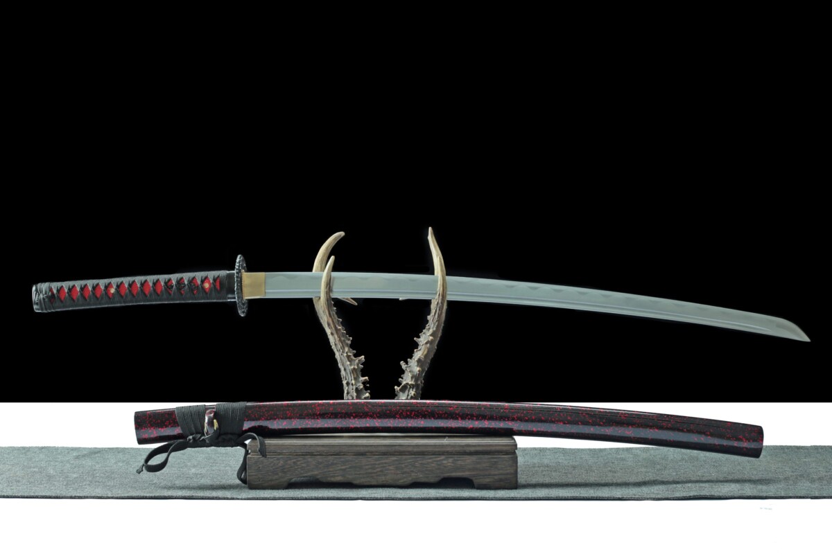 3(6) Katana LLF Blood Shadow – Acier T10 – Lame 72 cm – Full Tang – Trempe à l’huile