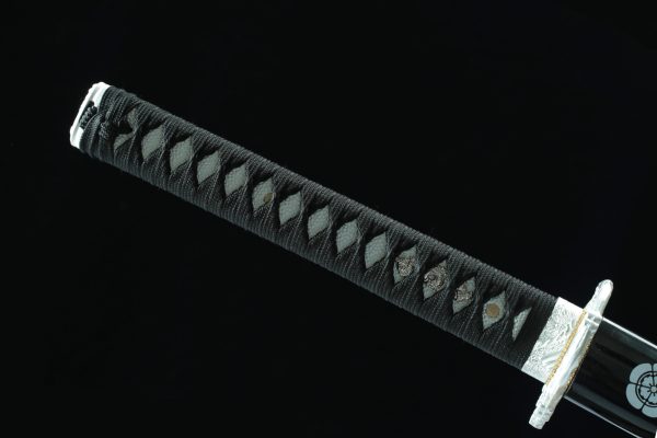 8(19) Katana White Shadow – Lame 72 cm – Acier 1045 – Full Tang – Finition Noir & Blanc