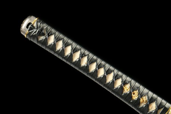IMG_6724 Katana LLF Black Gold – Acier T10 – Lame 72 cm – Full Tang – Trempe à l’huile