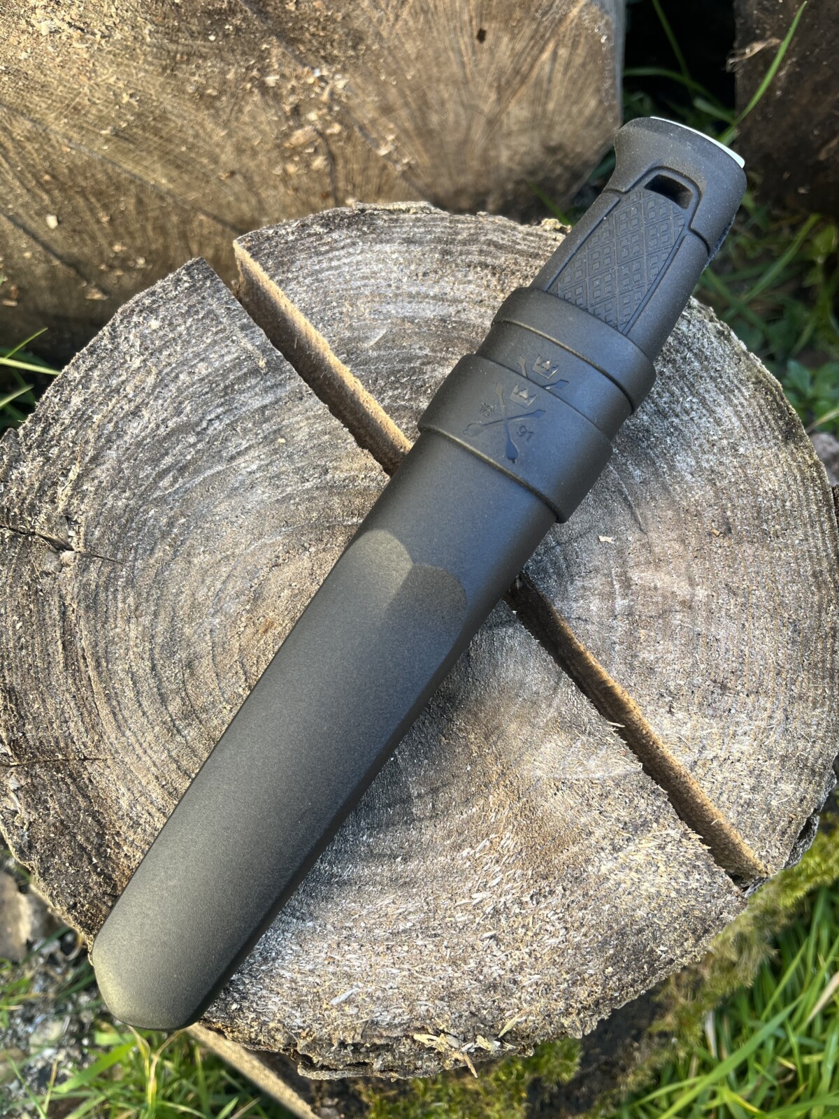 IMG_7313 Couteau Morakniv Noir – Acier 12C27 – Full Tang – Lame 11 cm