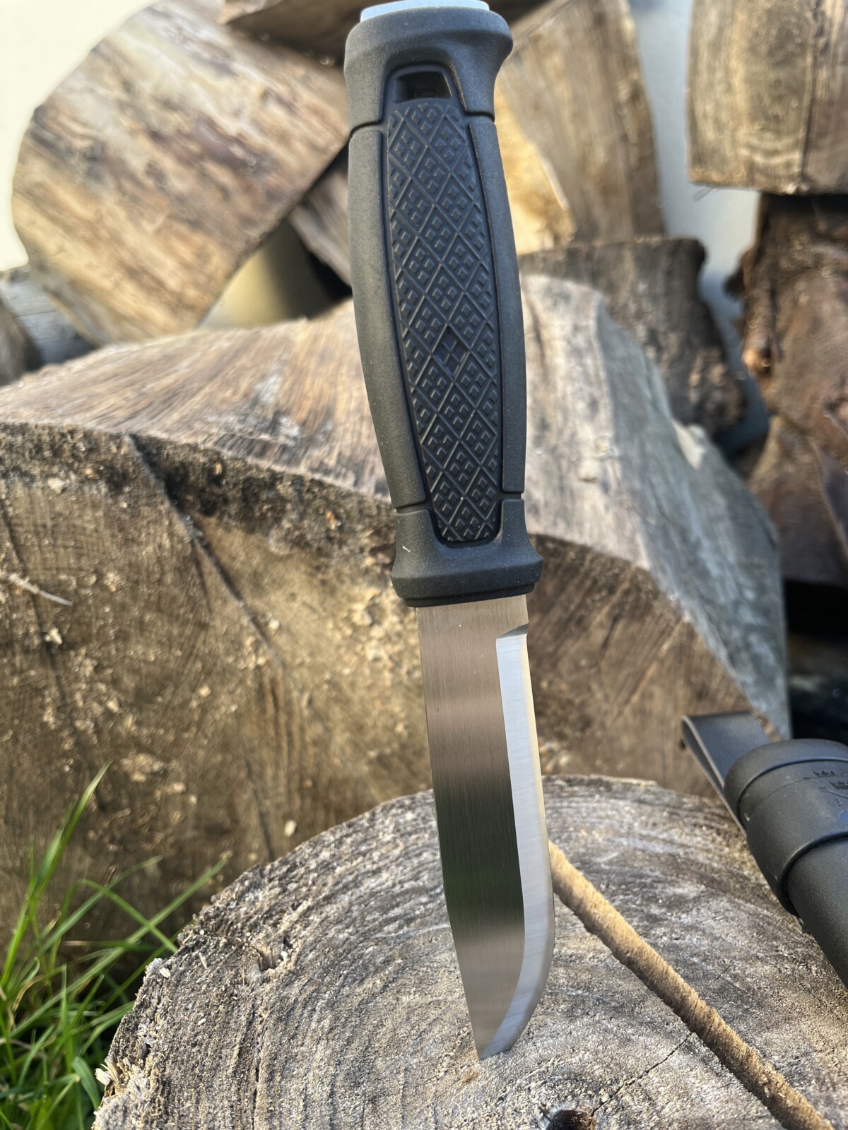 IMG_7316 Couteau Morakniv Noir – Acier 12C27 – Full Tang – Lame 11 cm
