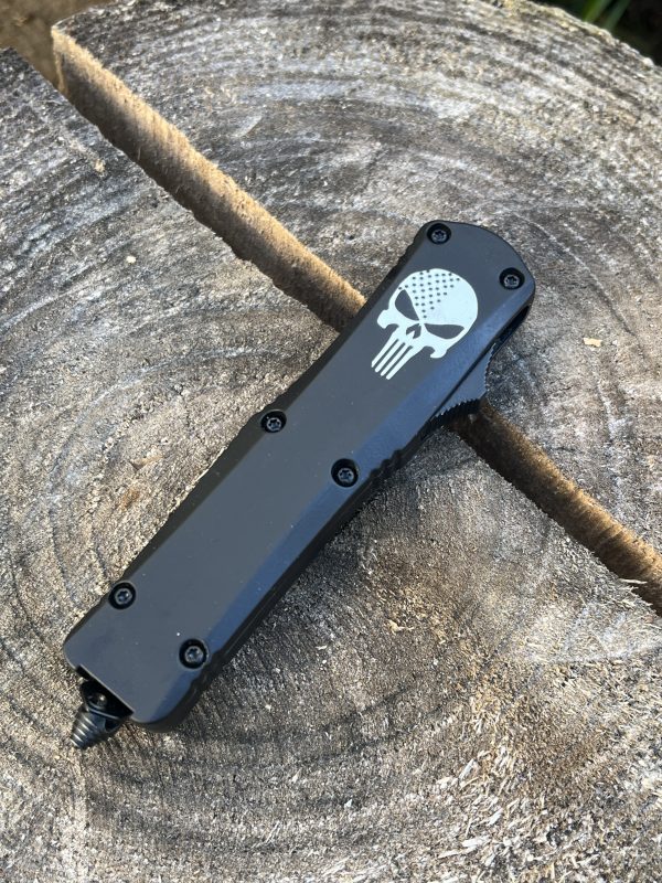 IMG_7327 Couteau automatique Punisher OTF Compact – lame tanto