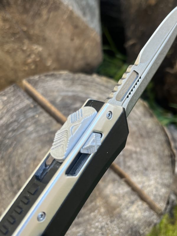 Couteau automatique Vector OTF – système triple commande - lame spear 9,5 cm