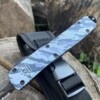 Couteau OTF LLF Urban Frost – Lame Spear 9 cm – Dentelé