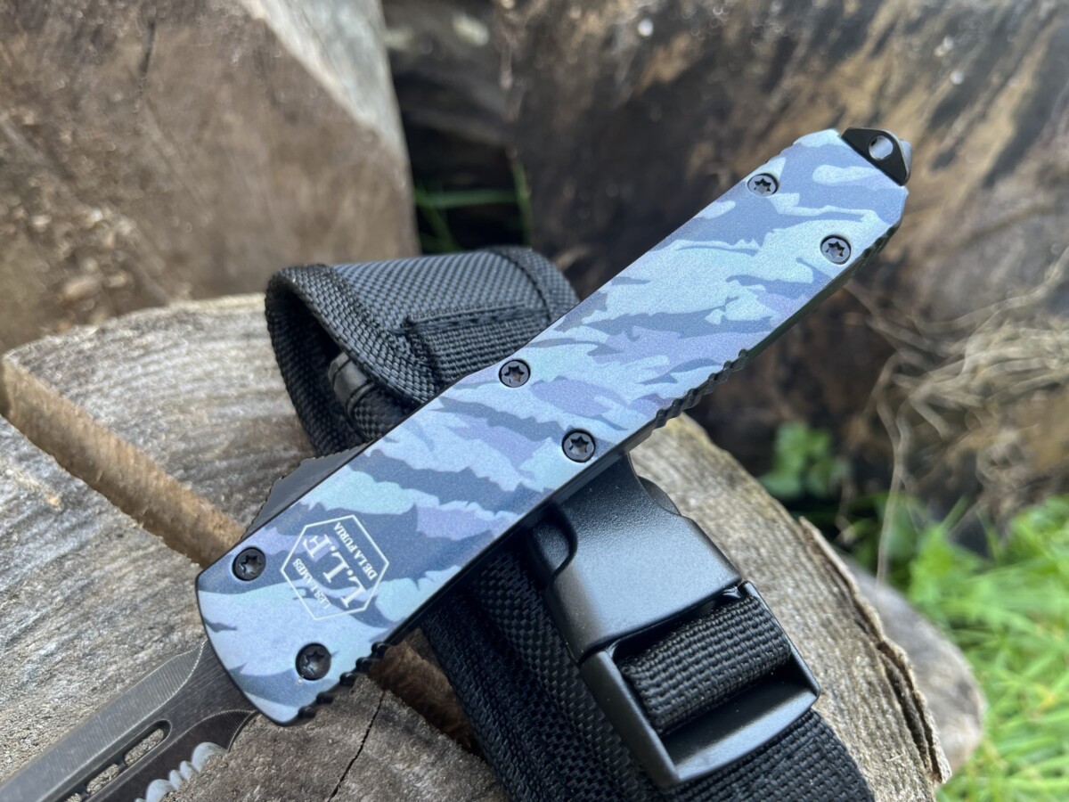 Couteau OTF LLF Urban Frost – Lame Spear 9 cm – Dentelé