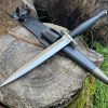 dague D2 Black Stinger lame fine symetrique
