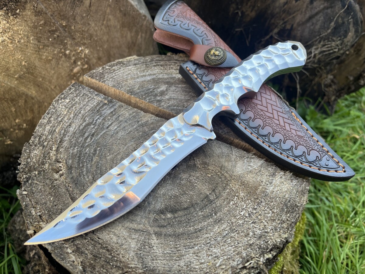 IMG_7405 Couteau martelé VG10 Dragonspire Edge – lame 13,5 cm – étui cuir premium