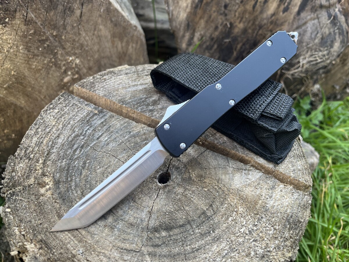 IMG_7452 couteau automatique OTF Rupture D2 tanto 9 cm aluminium