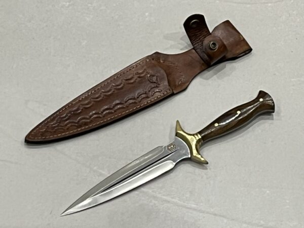 dague forgée LLF 30cm série CHASSE noyer acier 4116 étui cuir vue principale