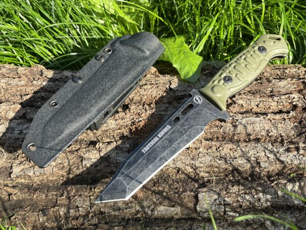 Couteau TACTICAL KNIVES lame tanto D2 fourreau KYDEX