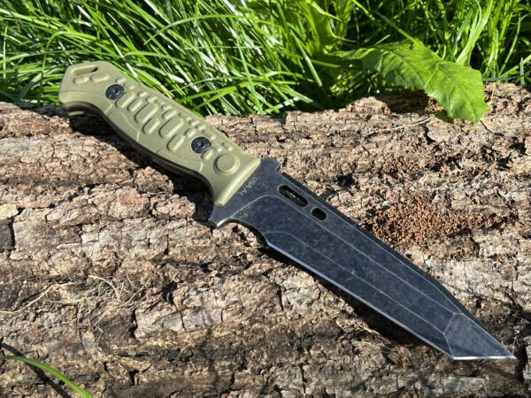 Couteau TACTICAL KNIVES lame tanto D2 fourreau KYDEX
