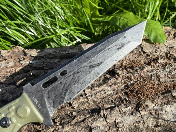 Couteau TACTICAL KNIVES lame tanto D2 fourreau KYDEX