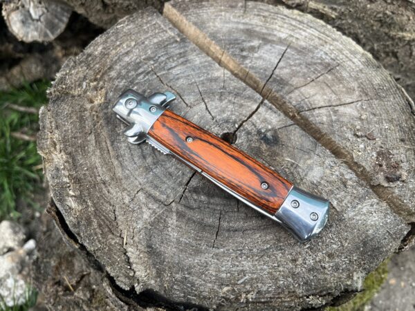 Stiletto ouverture assistée lame miroir 10 cm – élégant et rapide