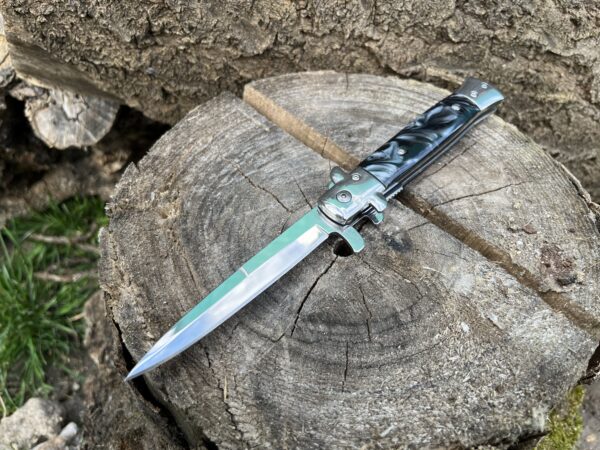 Stiletto ouverture assistée lame miroir 10 cm – élégant et rapide