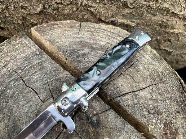 Stiletto ouverture assistée lame miroir 10 cm – élégant et rapide