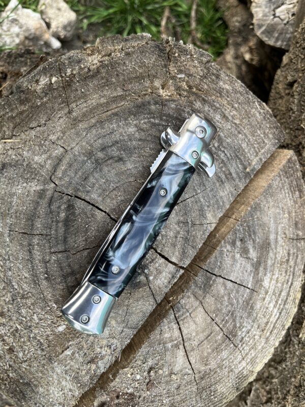 Stiletto ouverture assistée lame miroir 10 cm – élégant et rapide