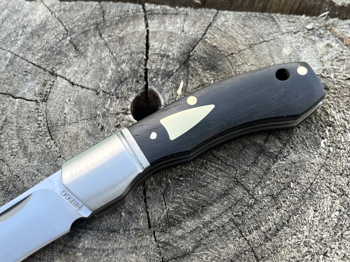 manche noir type ébène couteau pliant