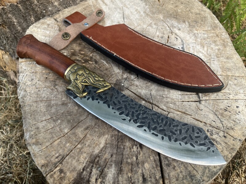 Couteau Viking Jörmungandr 1095 grande lame martelée manche bois