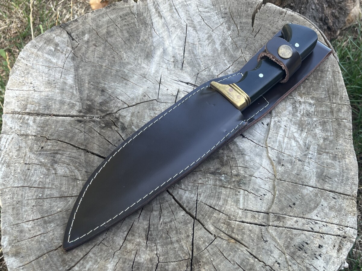 Couteau fixe Drop Point avec étui noir en simili-cuir