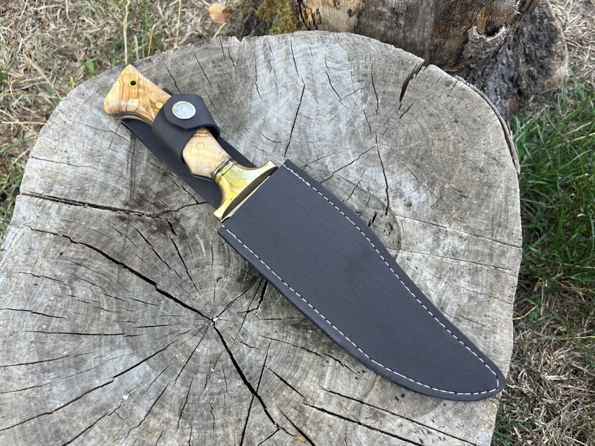 Couteau Bowie LLF avec étui noir épais simili-cuir