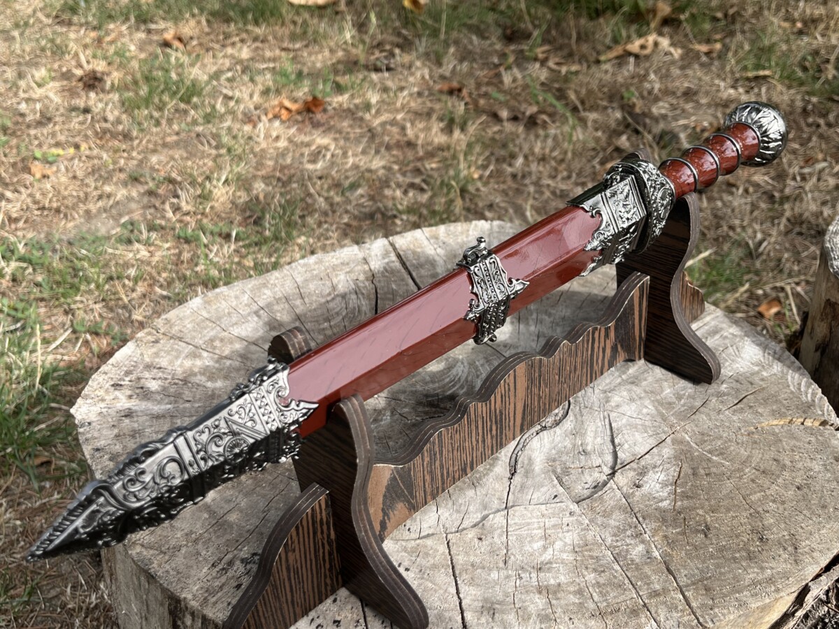 IMG_8973 Gladius ornemental 43 cm lame acier carbone gravée avec fourreau