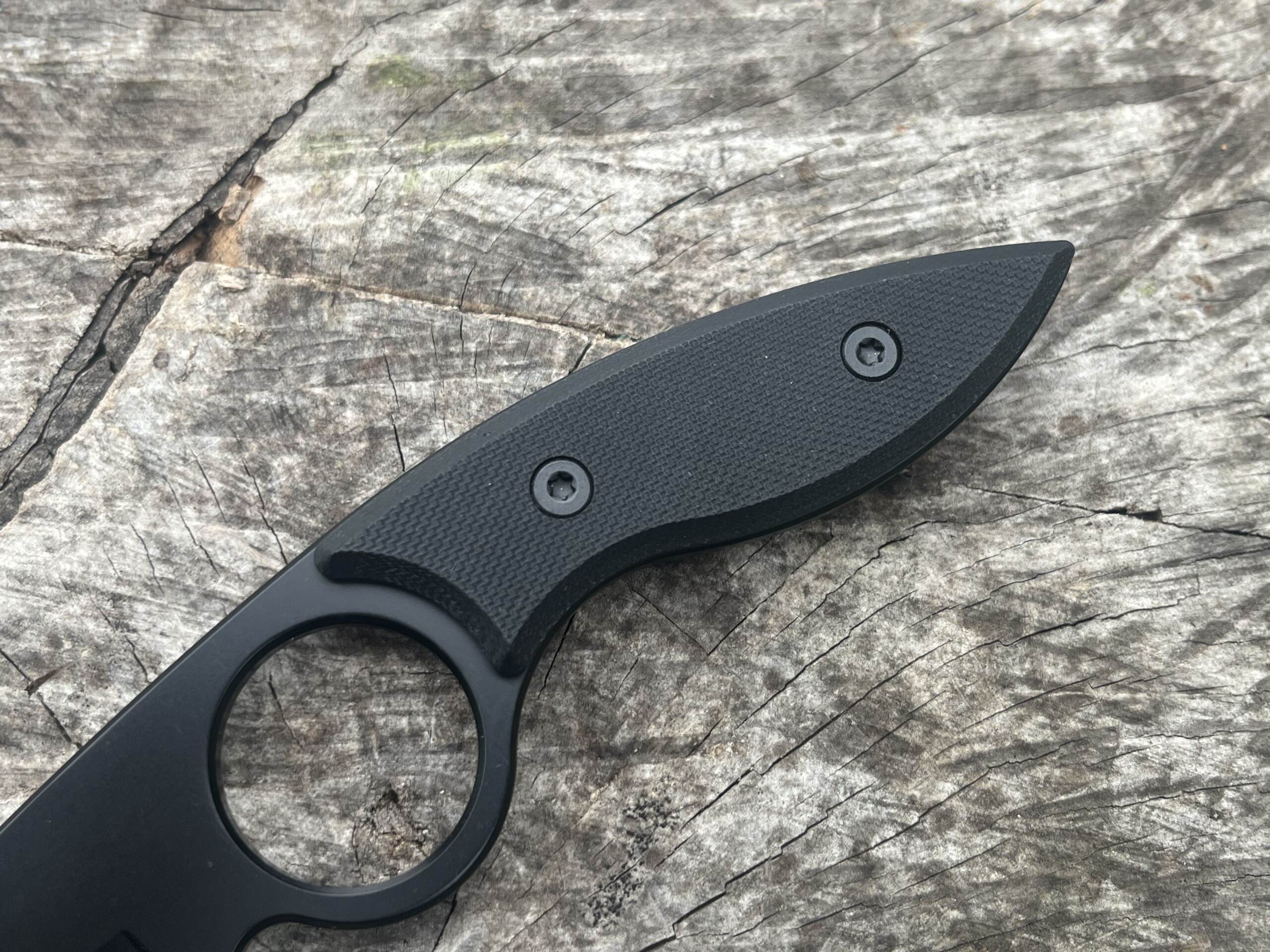 Plaquettes de manche G10 noir texturé et vis Torx du SHADOW RING