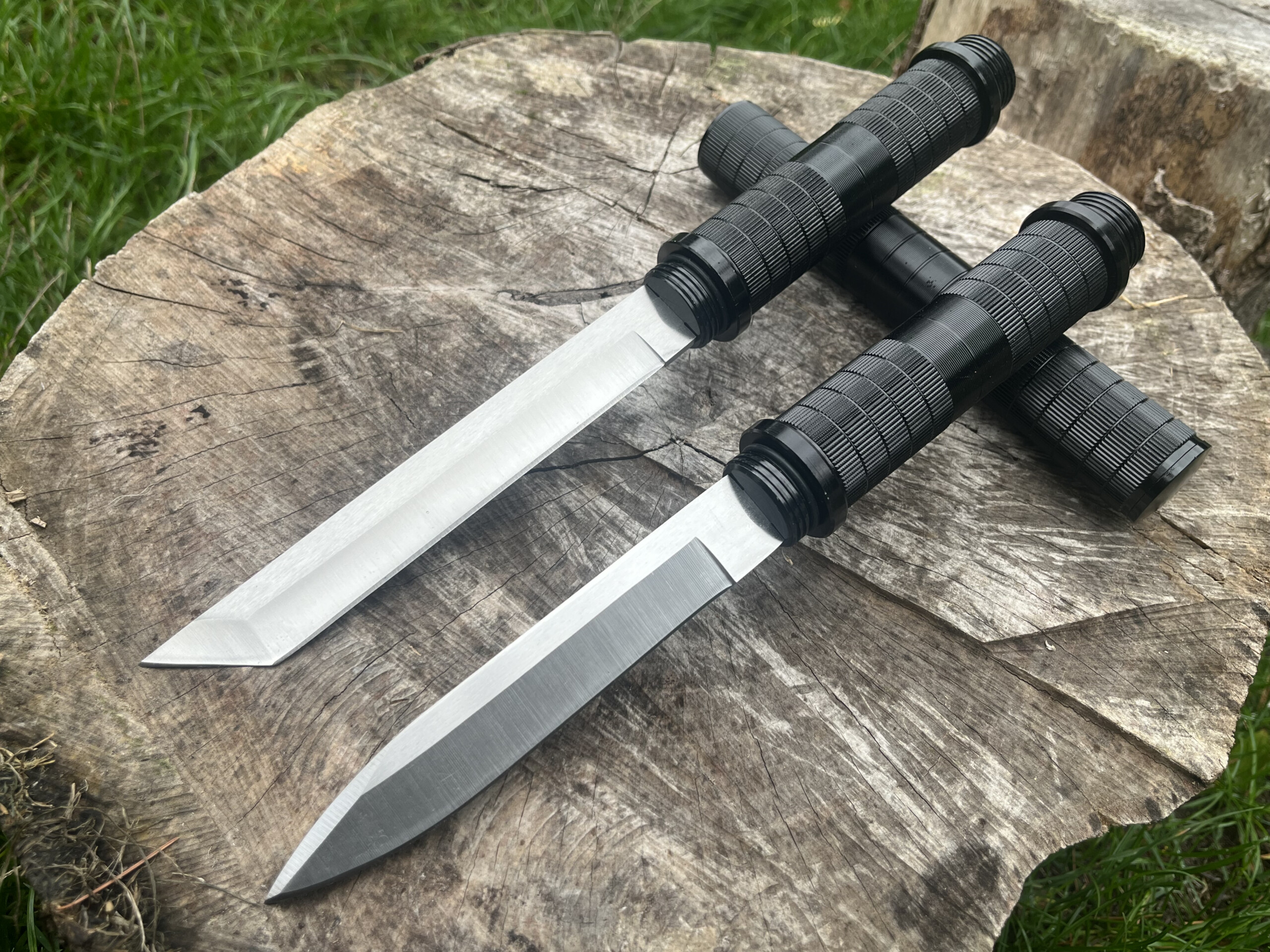 NOMAD X – Couteau Multifonction 8Cr15MoV – Tanto ou Drop Point – 32,5 cm