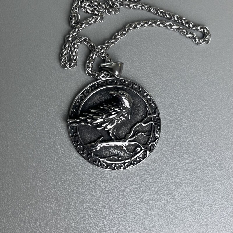 Collier Viking Corbeau d'Odin en acier inoxydable 316L avec chaîne de 60 cm, pendentif rond argenté